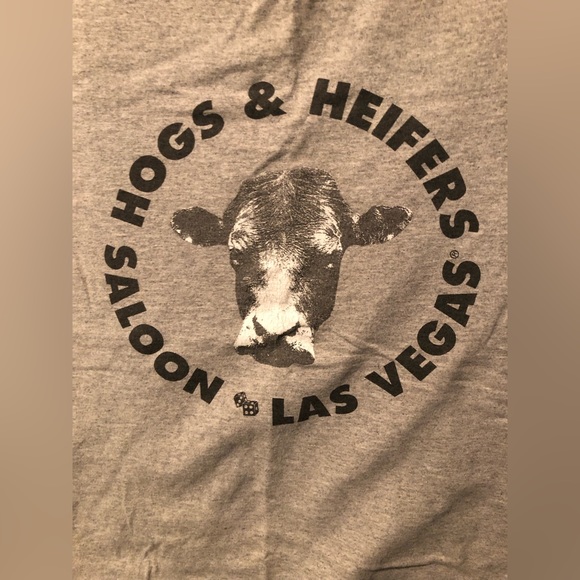 Hogs & Heifers. (Inventory tub #1). - Picture 3 of 4